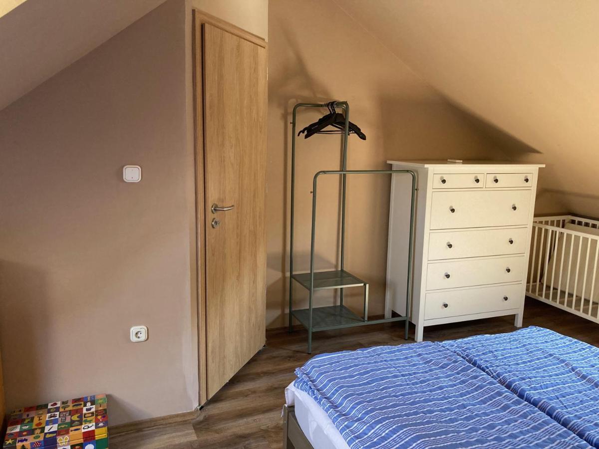 35 Vendeghaz Pecs Apartment Luaran gambar