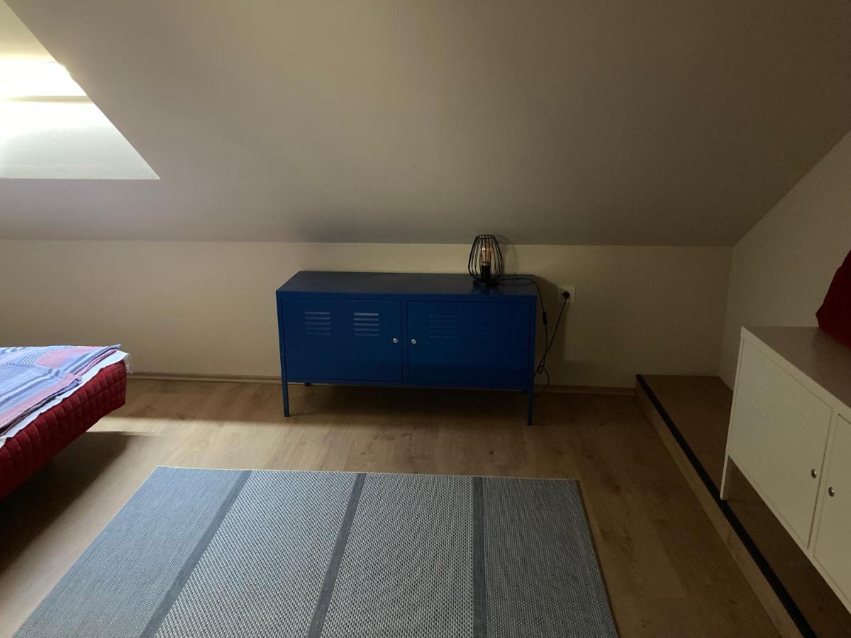 35 Vendeghaz Pecs Apartment Luaran gambar